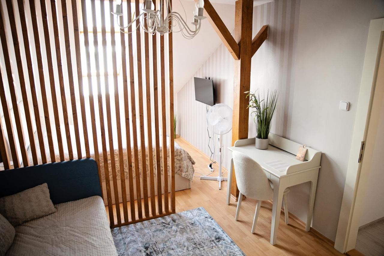 Cozy Modern Apartment In The Old Town - Hlavna Street Košice Exterior foto